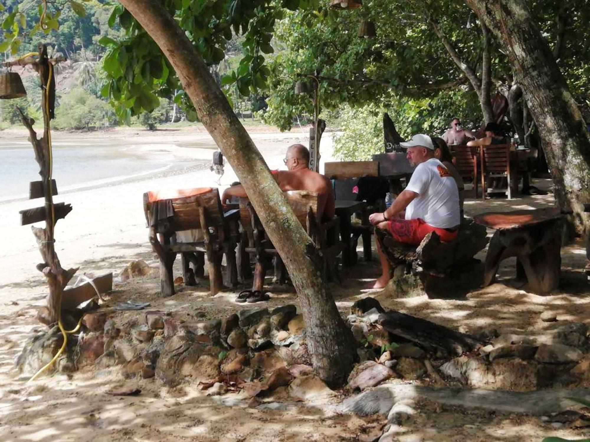 Room In Bungalow - Breathtaking Cottage Of Koh Pu Koh Jum Bagian luar foto